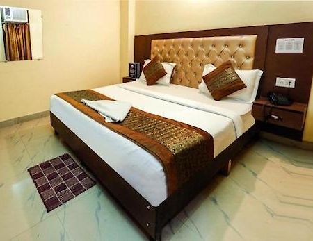 Runway Stay Nueva Delhi Exterior foto
